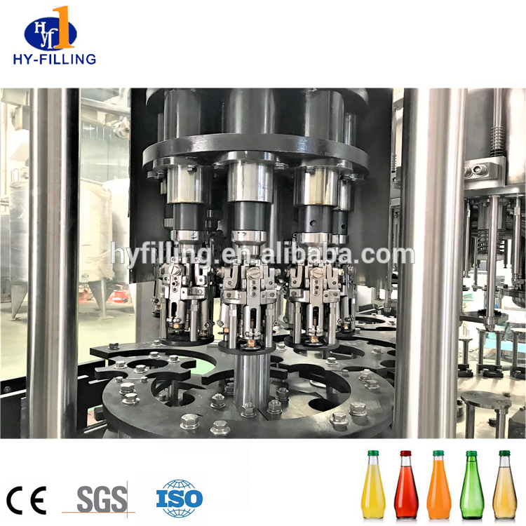 Machine de remplissage à grande vitesse pour le jus de bouteille en verre en Chine